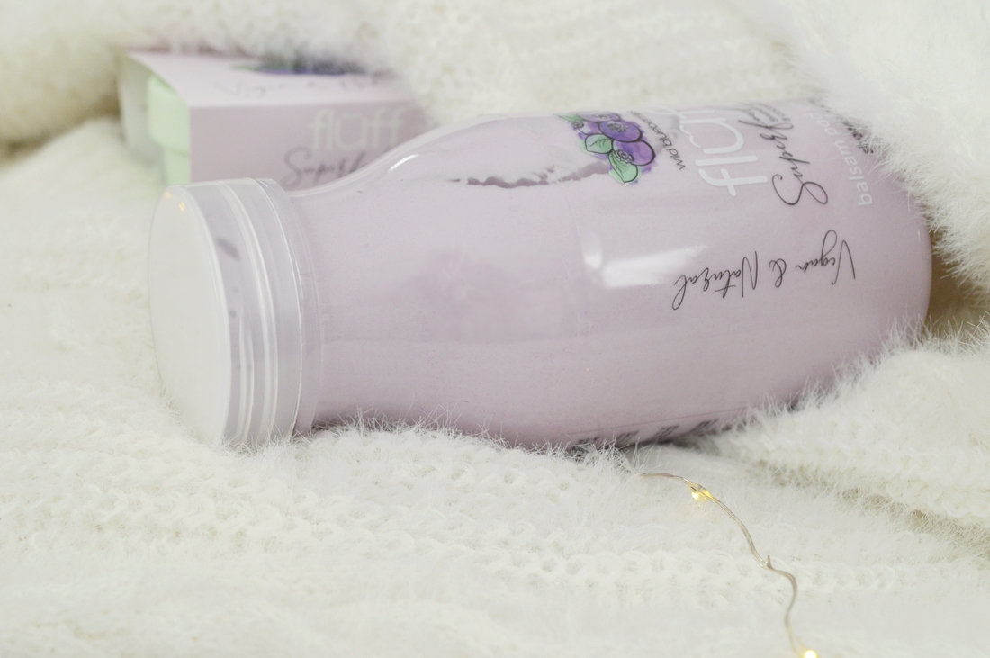 Fluff balsam pod prysznic jagody leśne puderek.com.pl